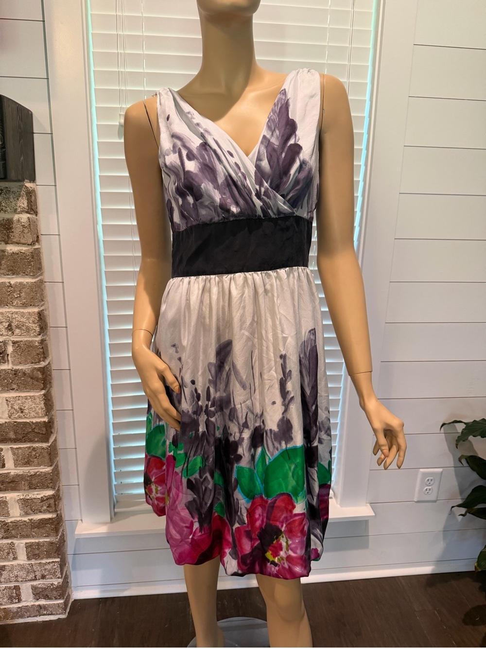 Floral Watercolor V-Neck Sleeveless Dress in White and Purple 100% Silk Women’s